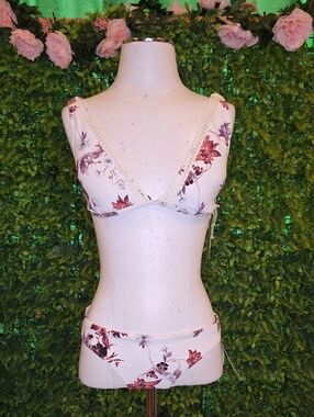 Gianni Bini Cream Bra with Dusty Rose Floral Print